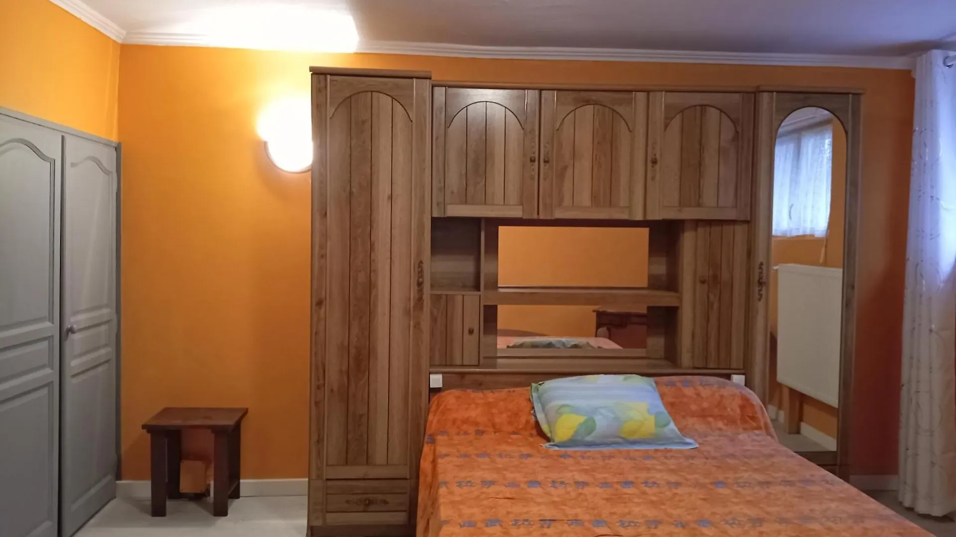 La Bergerie De Lavernhe Connac Guest house